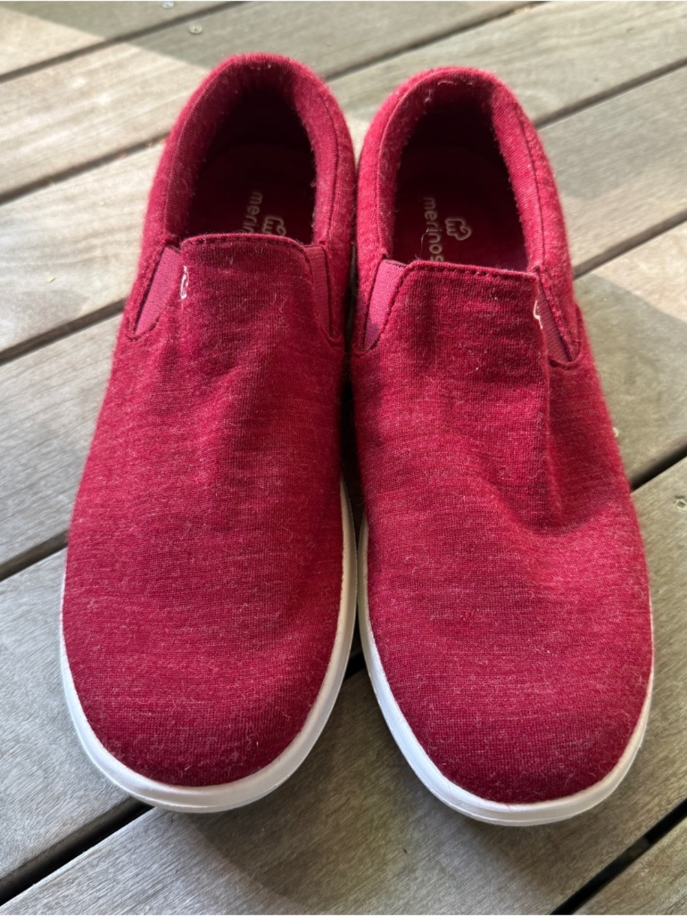 Merinos Slip-on Red Sneakers in good used condition